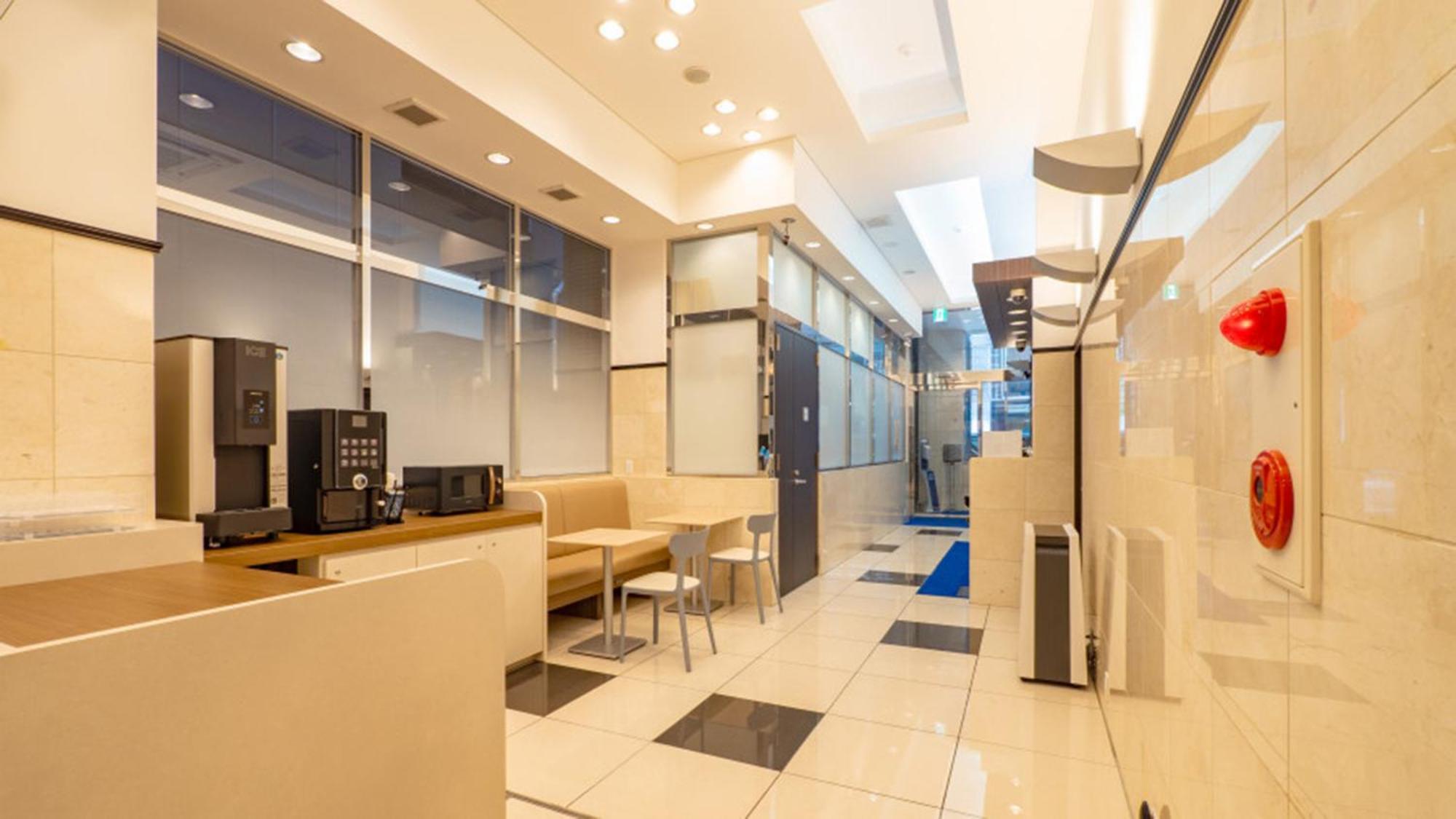Toyoko Inn Tokyo Eki Yaesu Kita Guchi Zewnętrze zdjęcie