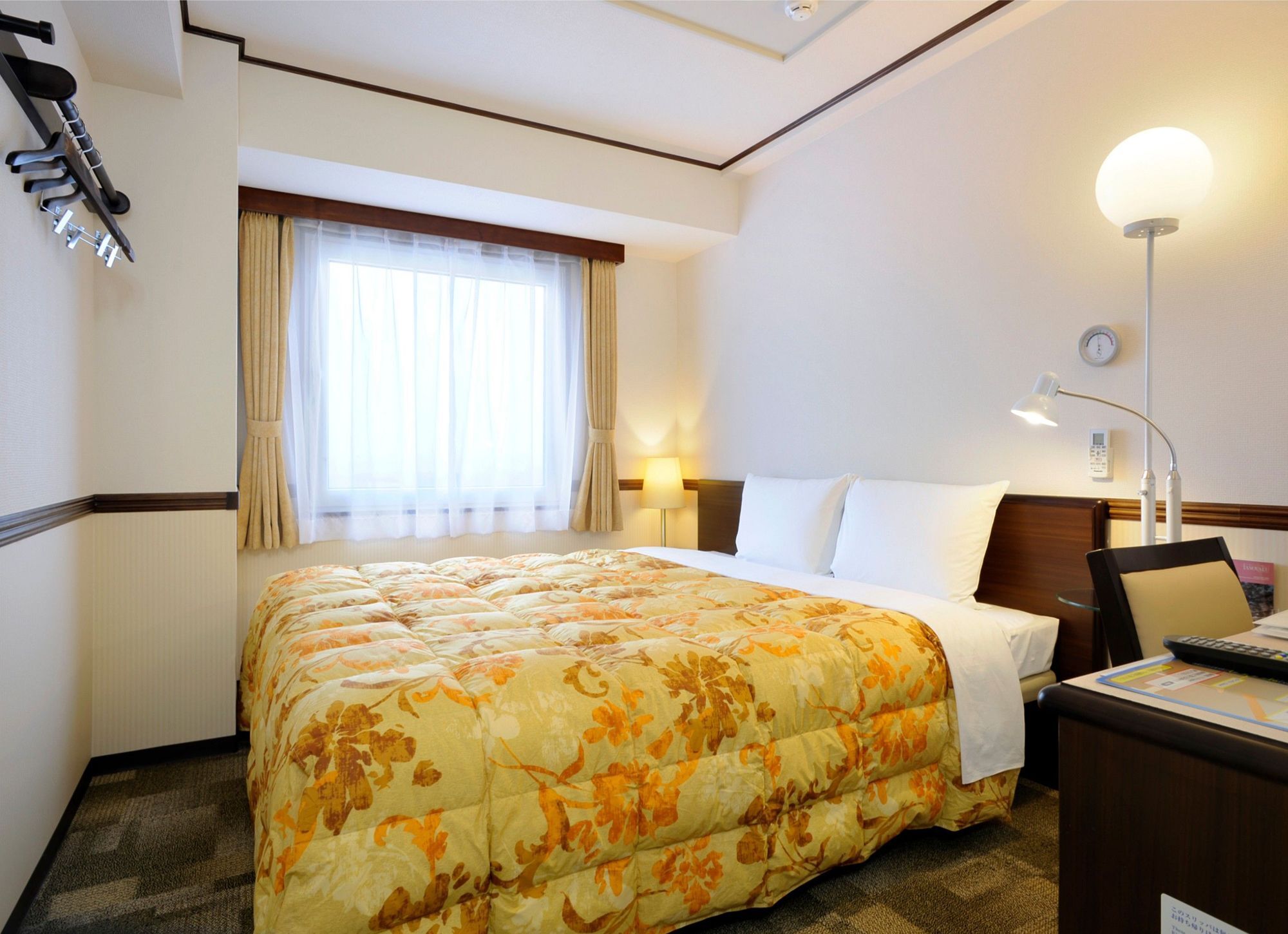 Toyoko Inn Tokyo Eki Yaesu Kita Guchi Zewnętrze zdjęcie